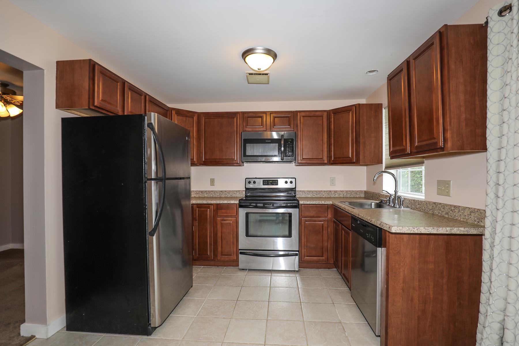 15 Northeast Village Road Concord, NH 03301 - Photo 5 of 22