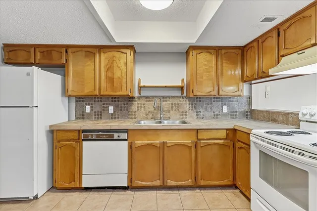 $1,350 | 7201 Sparkle Sea Drive, Unit I I, Corpus Christi, TX 78412