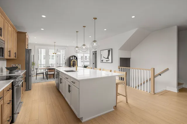 $619,000 | 820 42nd Avenue North, Nashville, TN 37209