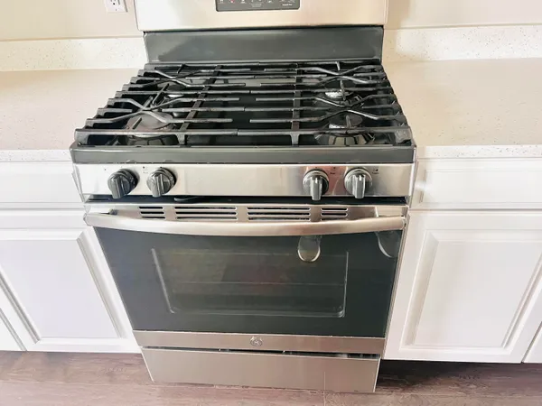 $2,800 | 2396 Raya Way, Easton, PA 18045