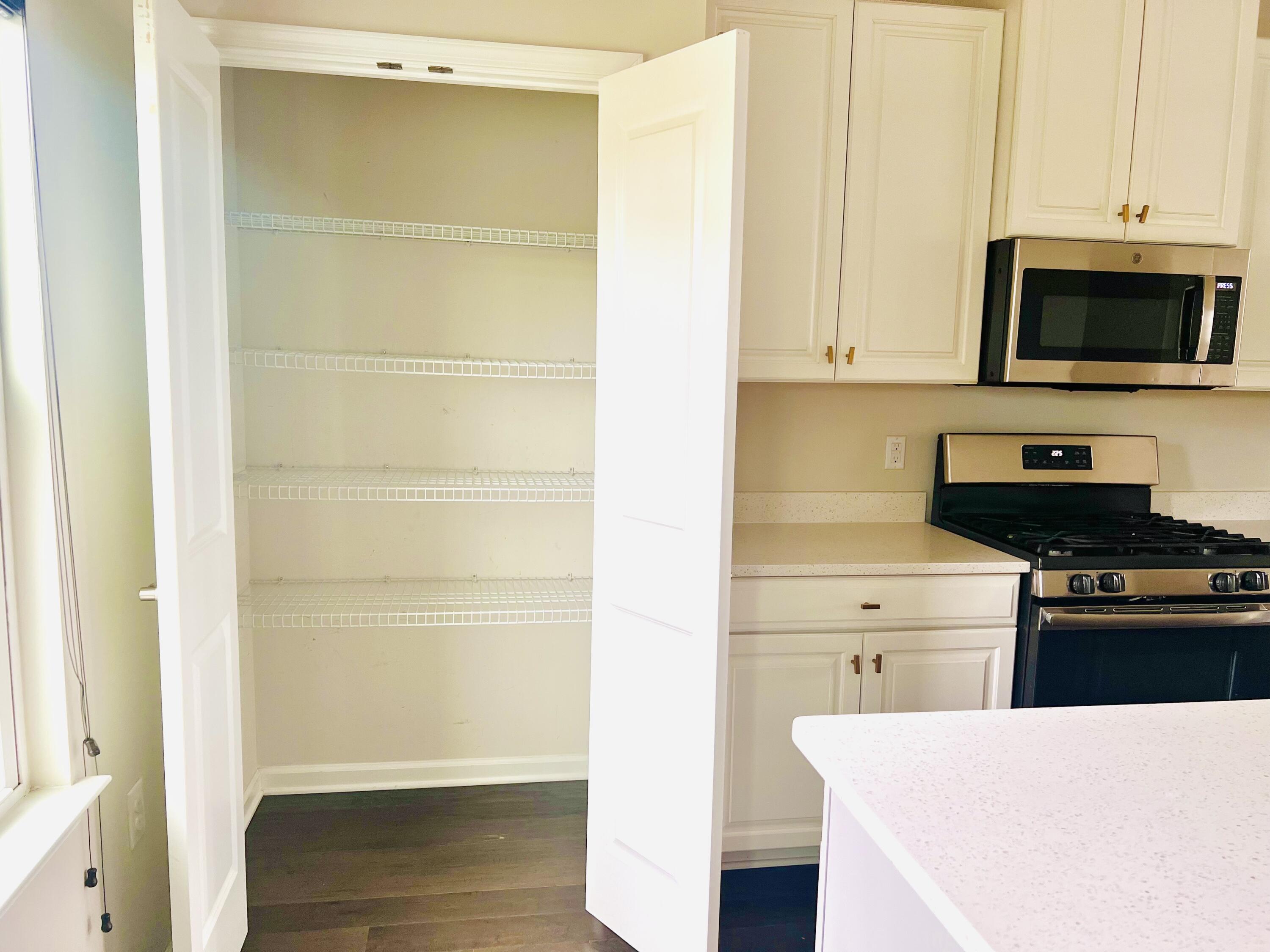 2396 Raya Way Easton, PA 18045 - Photo 12 of 36 IMG_6630