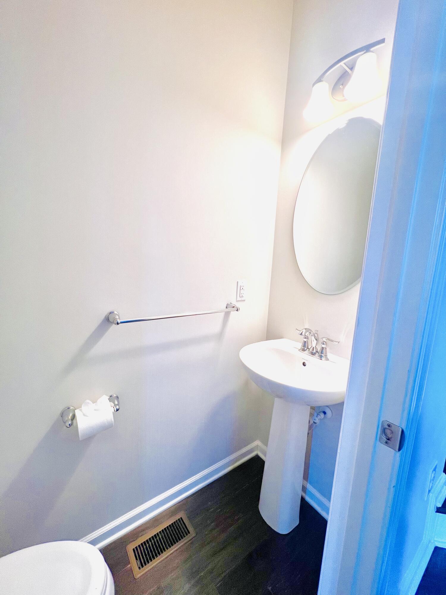 2396 Raya Way Easton, PA 18045 - Photo 17 of 36 IMG_6636