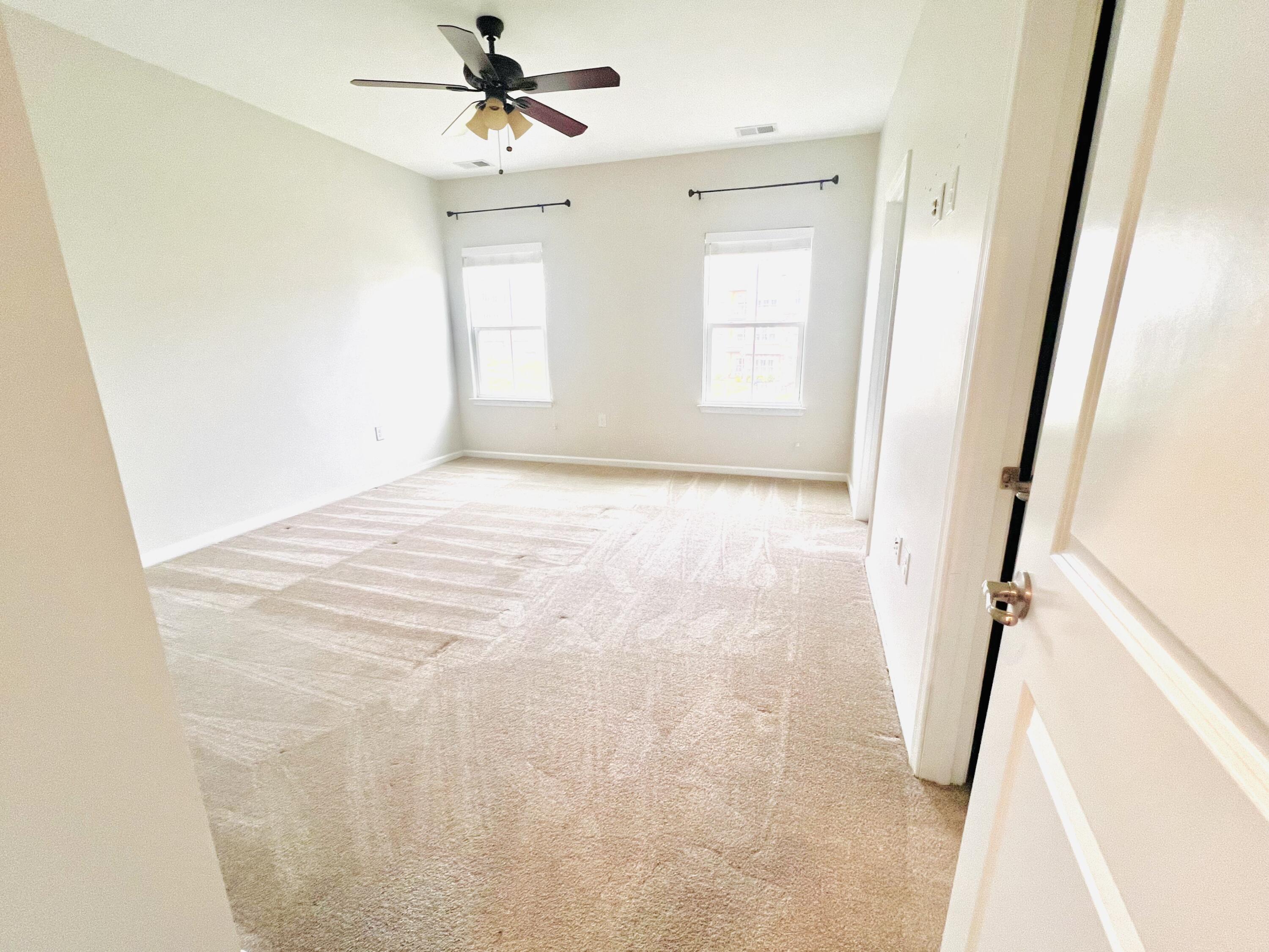 2396 Raya Way Easton, PA 18045 - Photo 21 of 36 IMG_6640