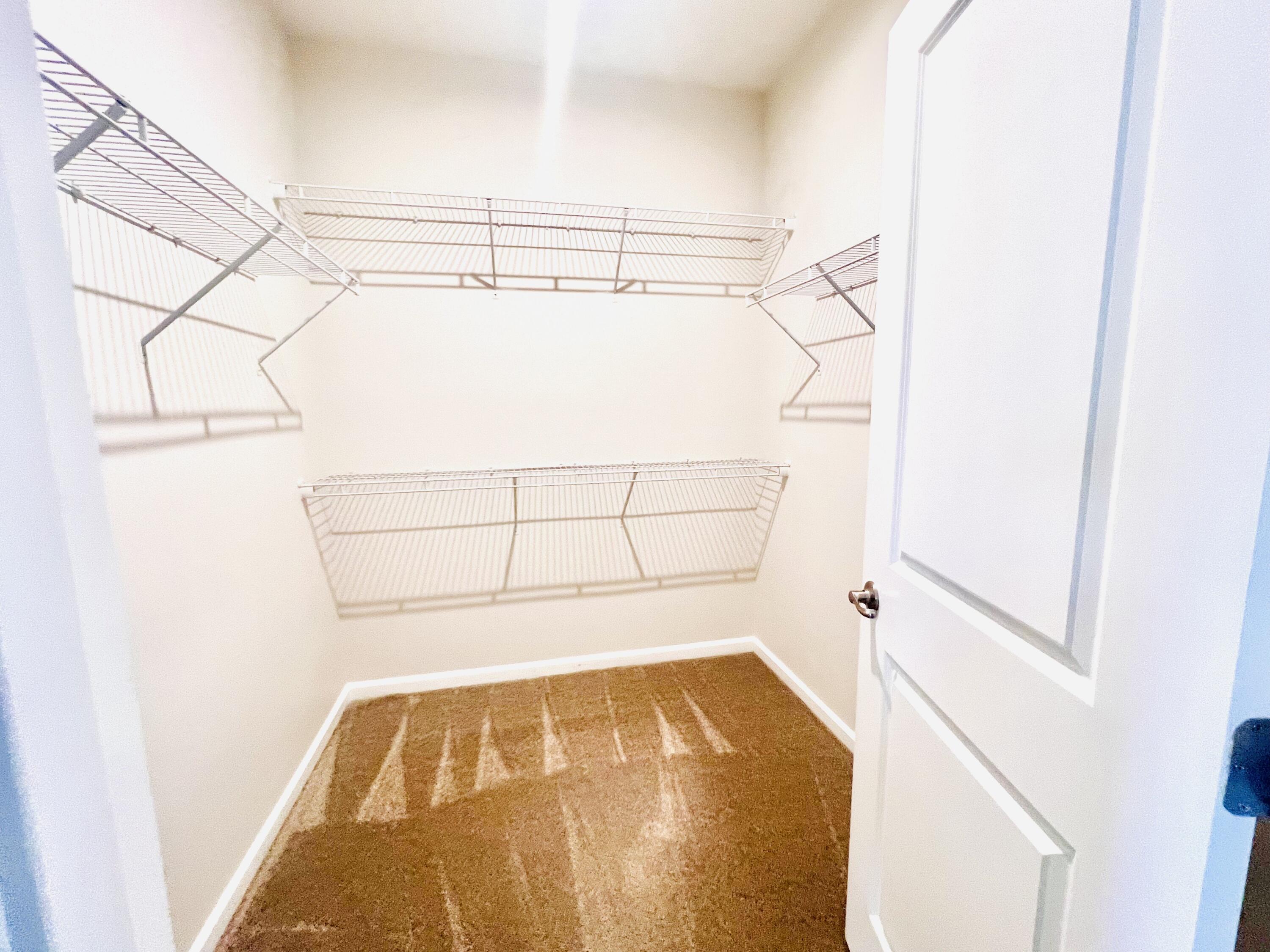 2396 Raya Way Easton, PA 18045 - Photo 25 of 36 IMG_6647