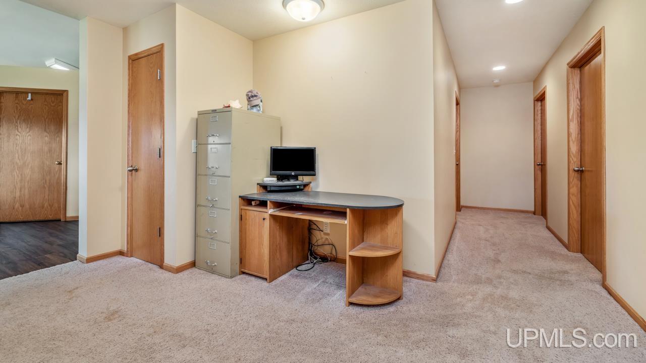 6230 East 5th Road Bark River, MI 49807 - Photo 17 of 48