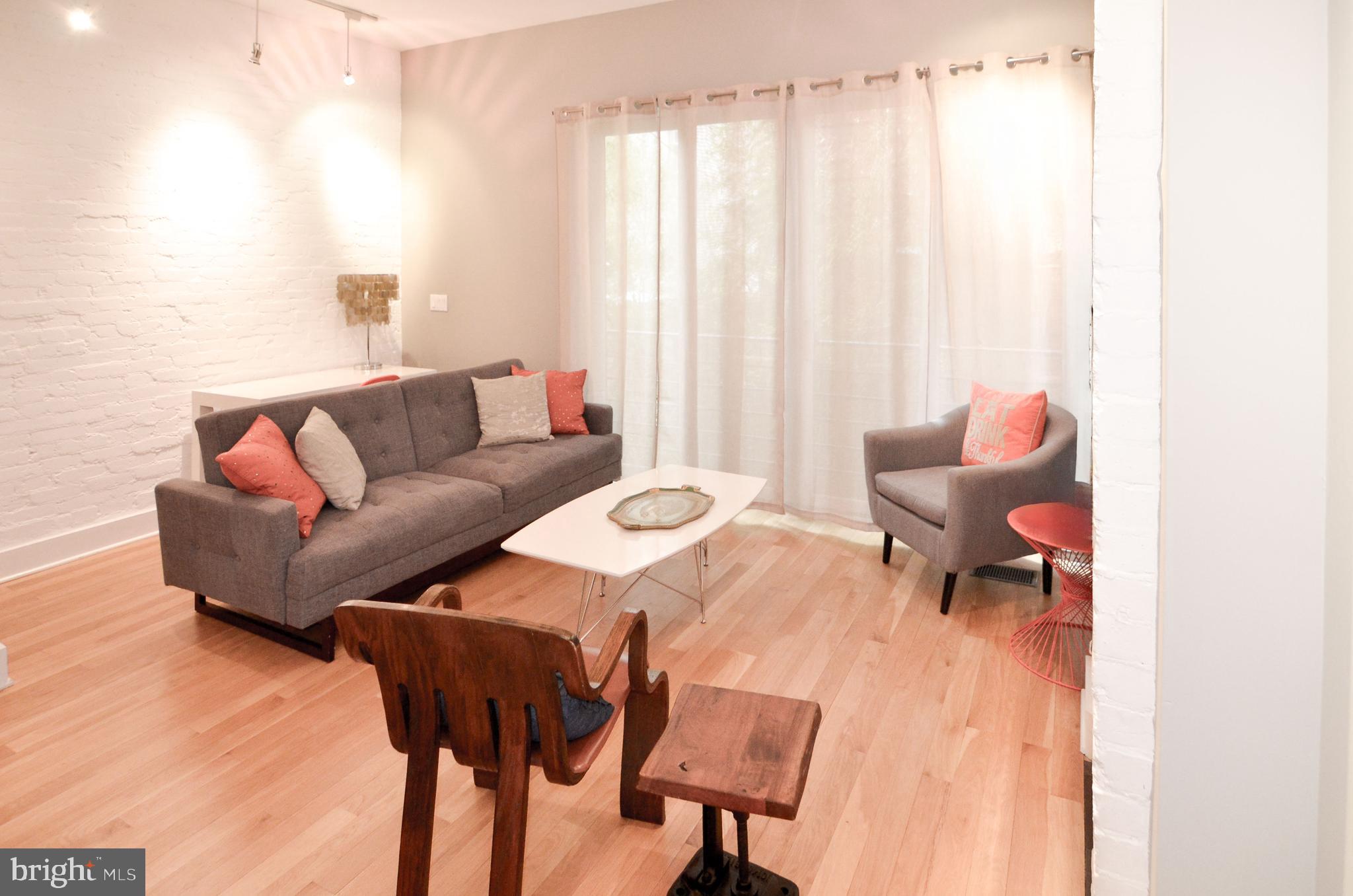 1538 Swann Street Northwest Washington, DC 20009 - Photo 20 of 37 Unit 1 - Living Area