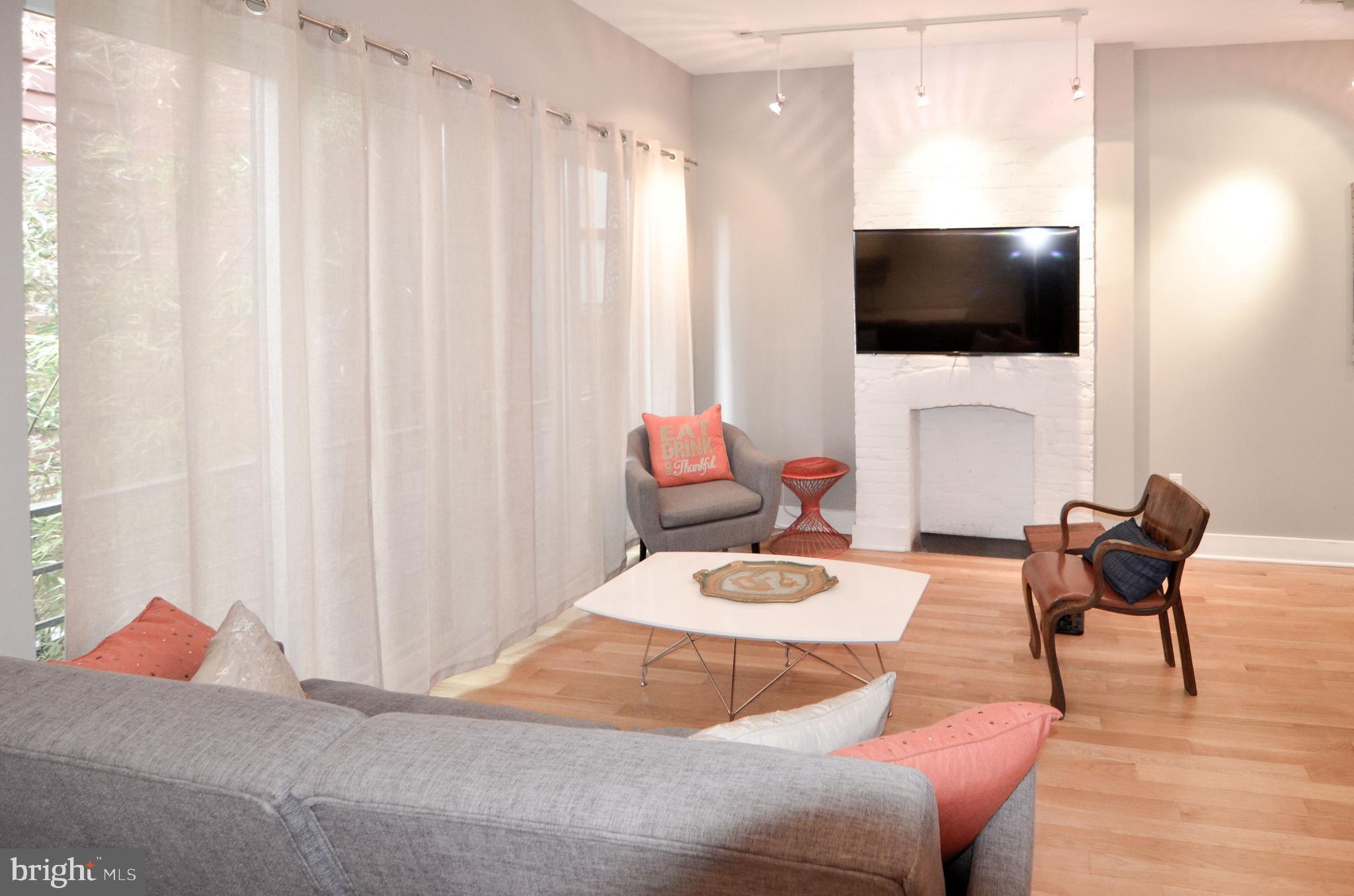 1538 Swann Street Northwest Washington, DC 20009 - Photo 21 of 37 Unit 1 - Living Area