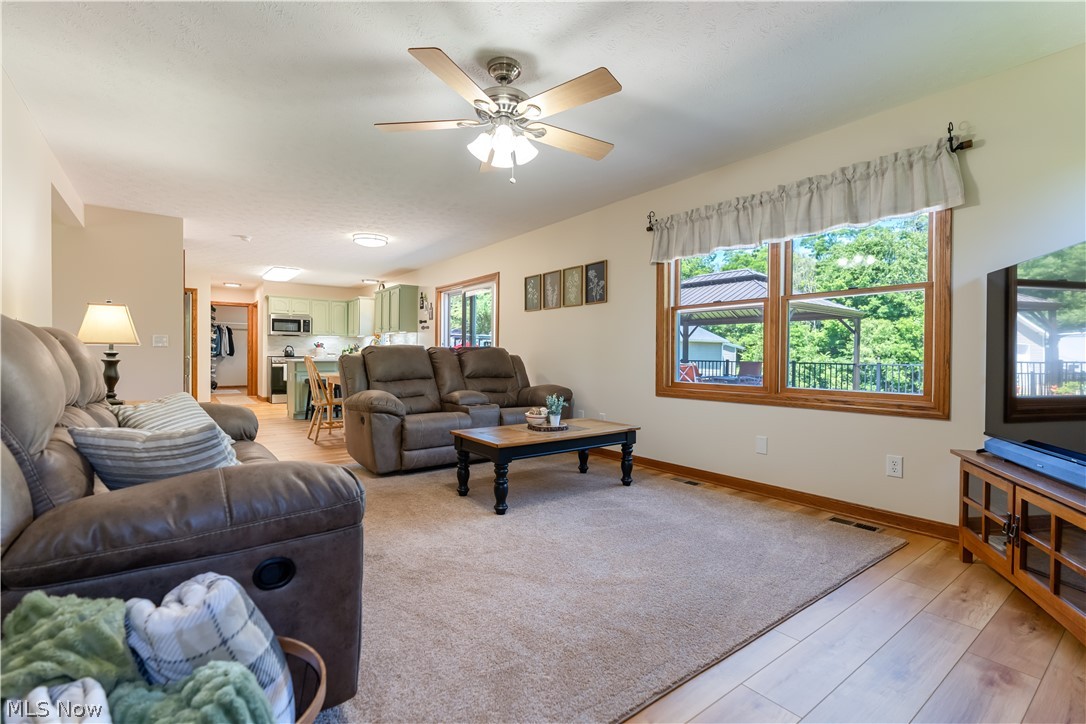 5341 Newton Falls Road Ravenna, OH 44266 - Photo 12 of 39