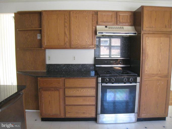 823 Brice Road Rockville, MD 20852 - Photo 12 of 29 Kitchen #3