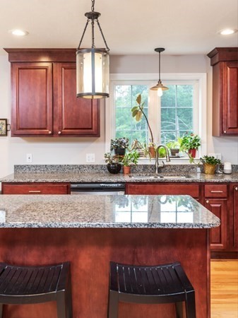 45 Draper Woods Road Sturbridge, MA 01518 - Photo 13 of 38