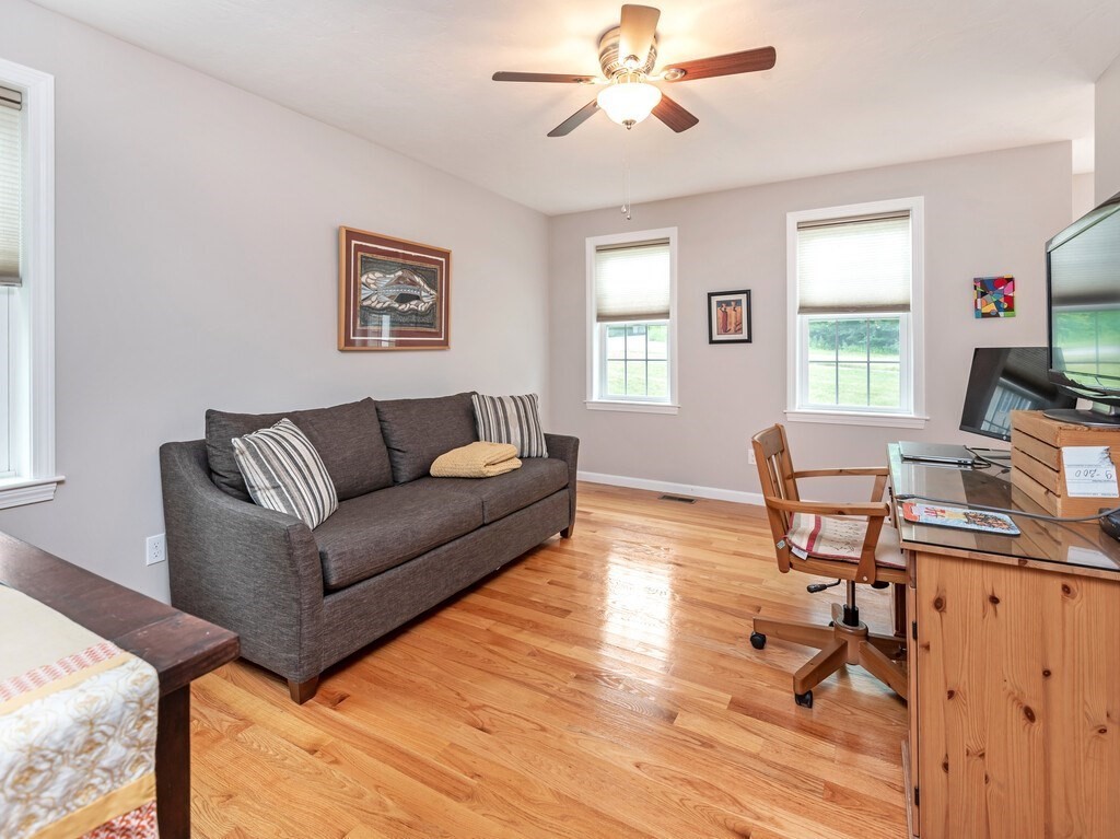 45 Draper Woods Road Sturbridge, MA 01518 - Photo 16 of 38