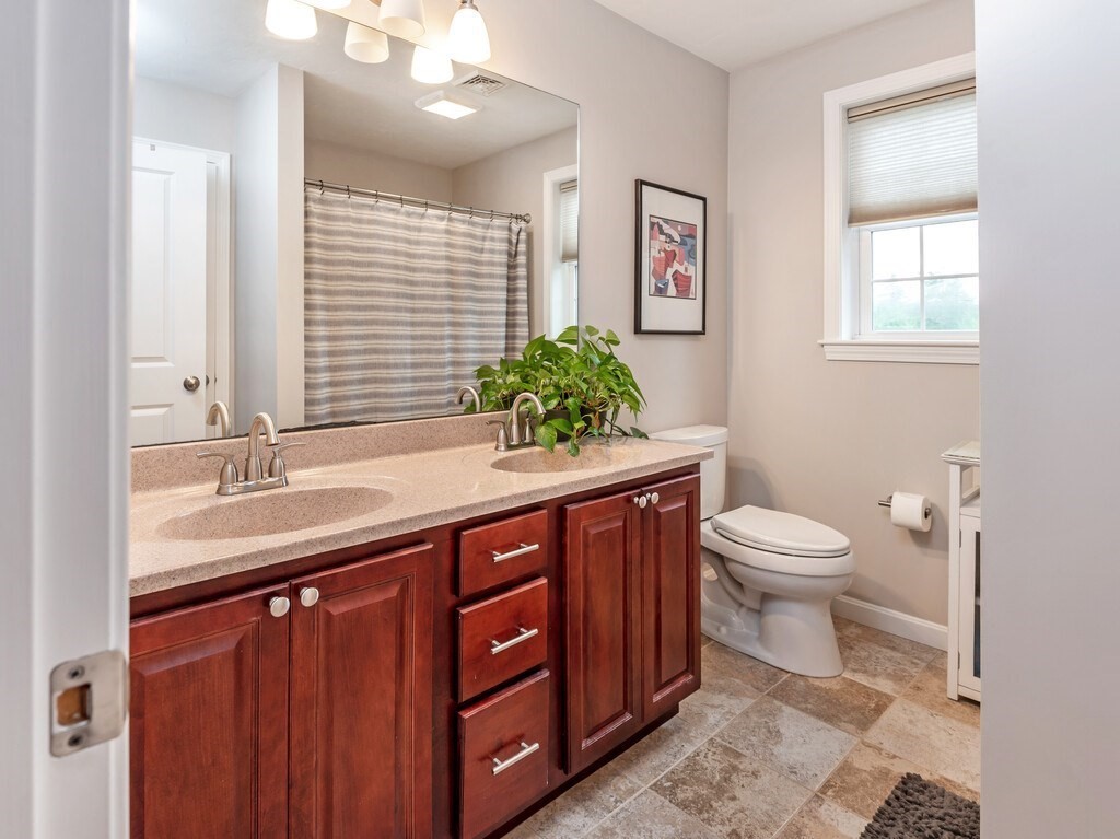 45 Draper Woods Road Sturbridge, MA 01518 - Photo 27 of 38