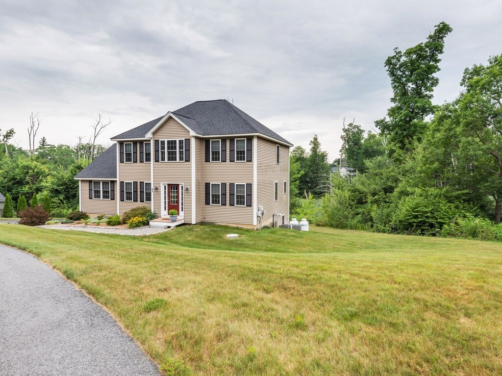 45 Draper Woods Road Sturbridge, MA 01518 - Photo 31 of 38