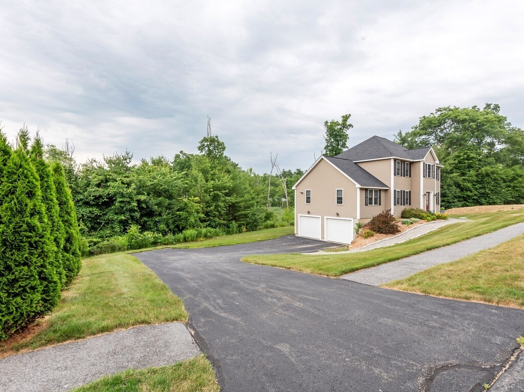 45 Draper Woods Road Sturbridge, MA 01518 - Photo 33 of 38