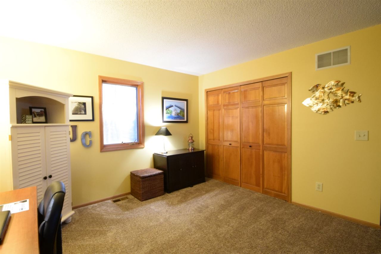 10826 Wild Ridge Place Fort Wayne, IN 46818 - Photo 16 of 17