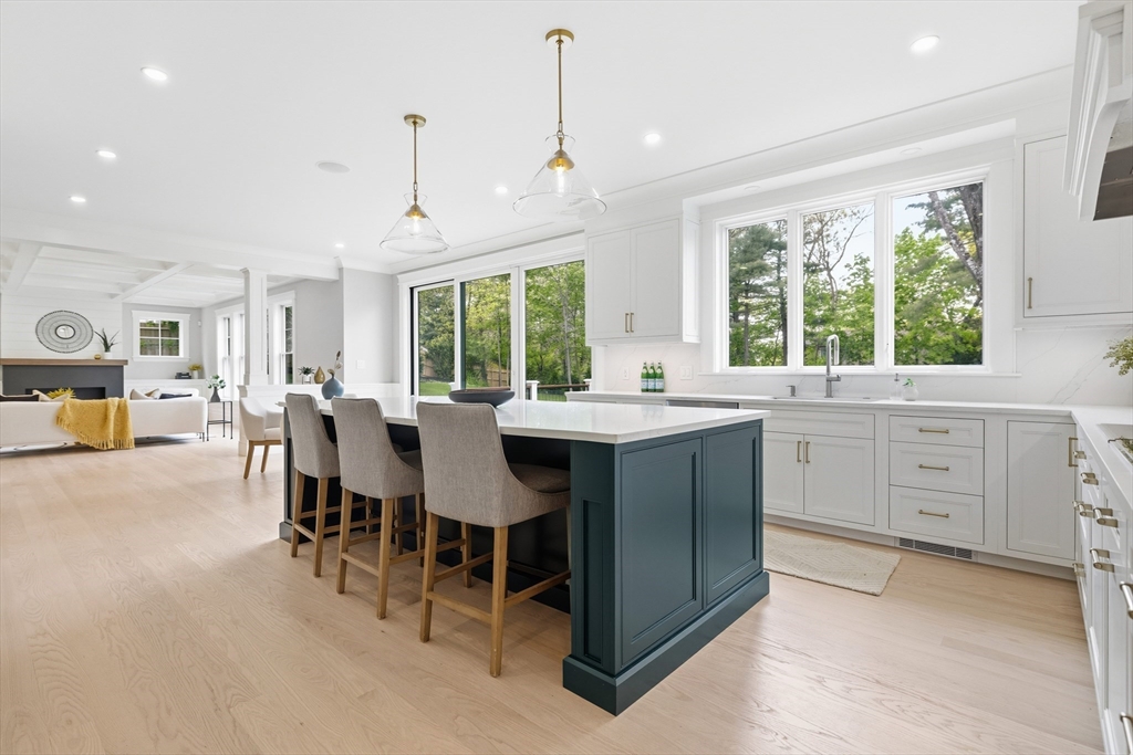 21 Balfour Street Lexington, MA 02421 - Photo 5 of 42