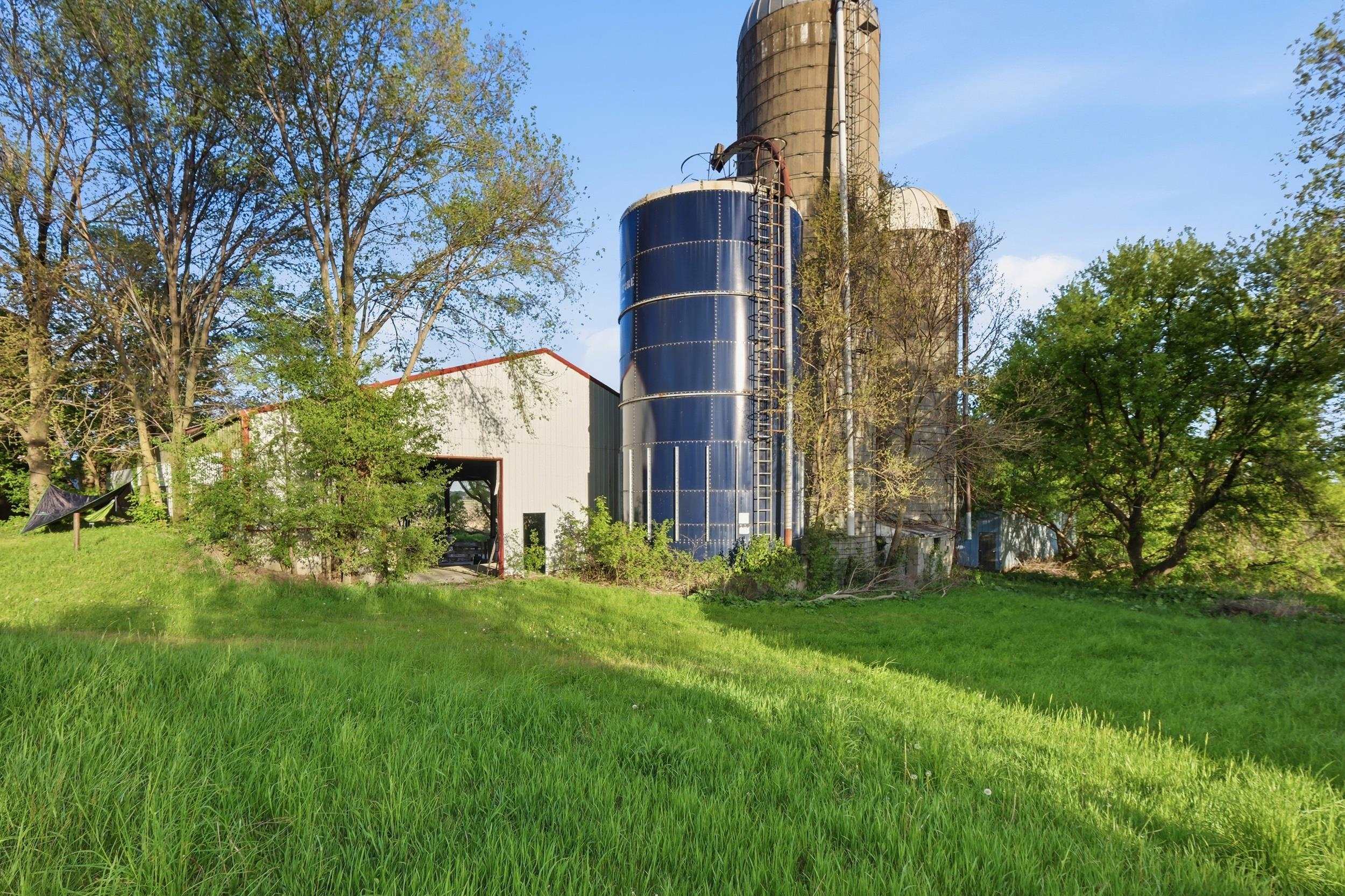 W6649 East Hubbleton Road Watertown, WI 53094 - Photo 40 of 45