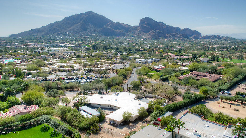 6800 North Mummy Mountain Road Paradise Valley, AZ 85253 - Photo 2 of 13 camelback views