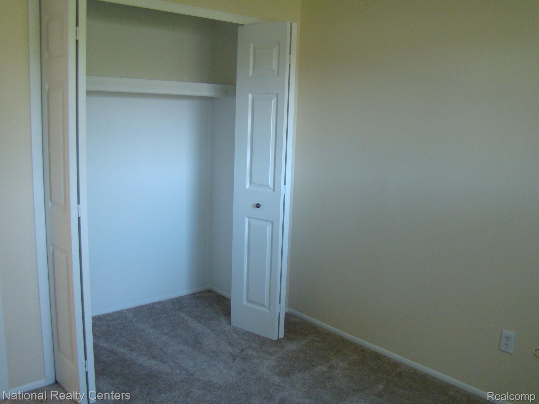 3607 Common Road Warren, MI 48092 - Photo 21 of 28 DSC04576.JPG