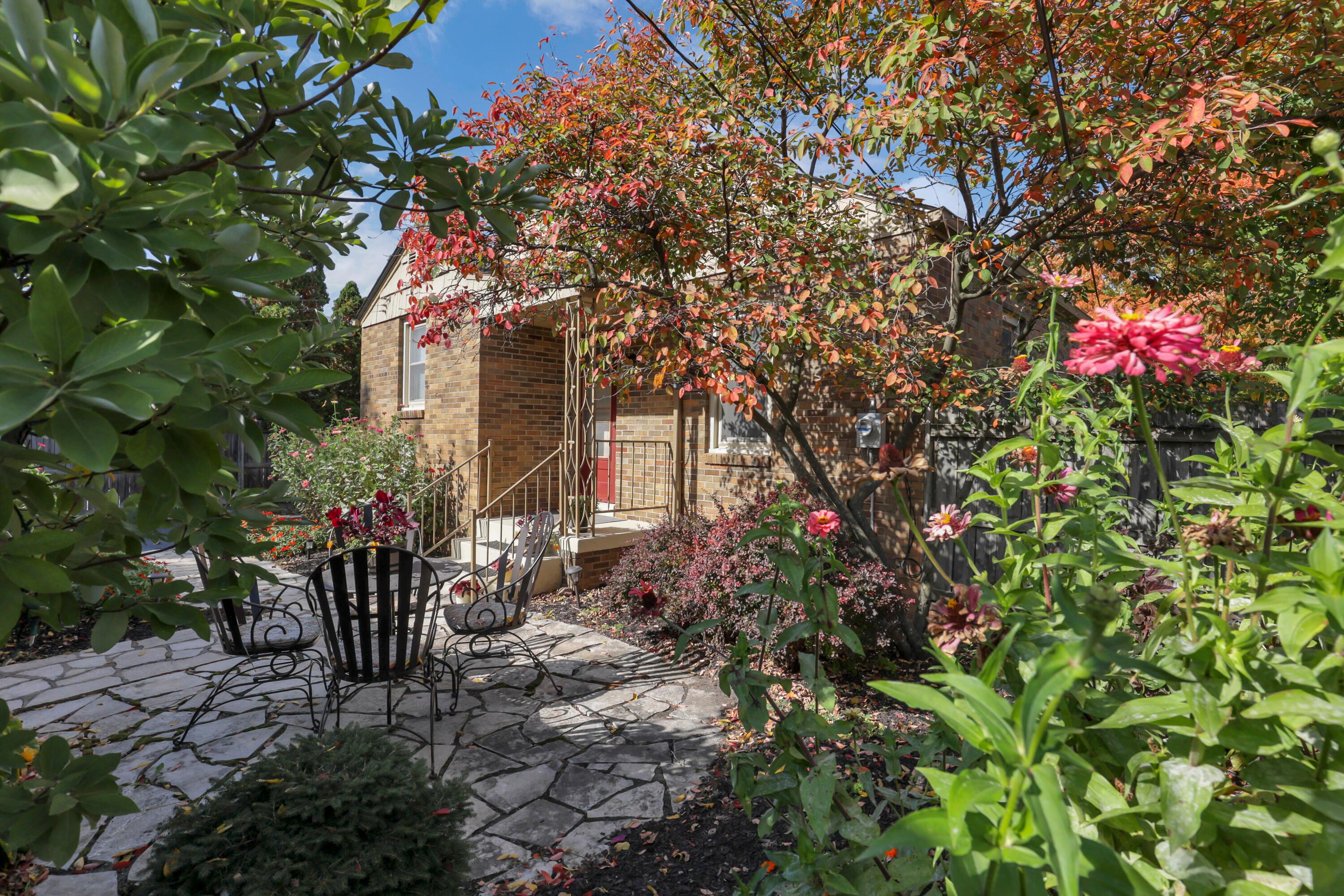 23 East Weisheimer Road Columbus, OH 43214 - Photo 45 of 50 0N4A3215