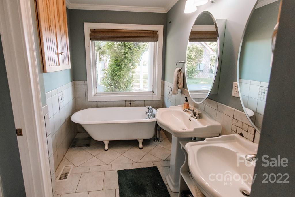 32137 Chapel Road Albemarle, NC 28001 - Photo 15 of 31 Gallery Image 15