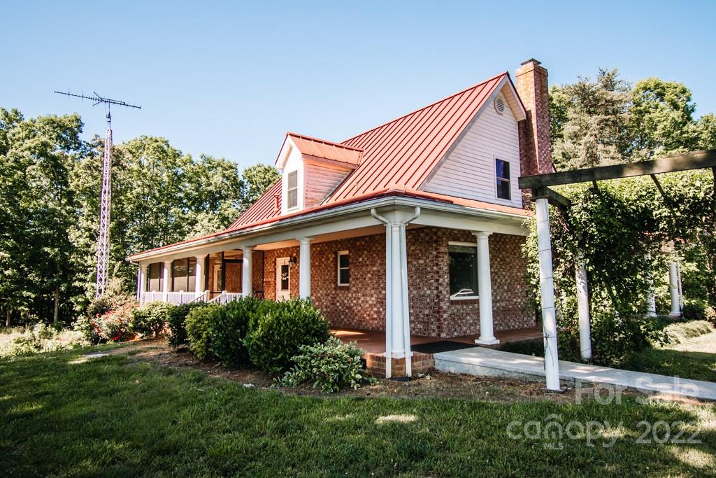 32137 Chapel Road Albemarle, NC 28001 - Photo 3 of 31 Gallery Image 3