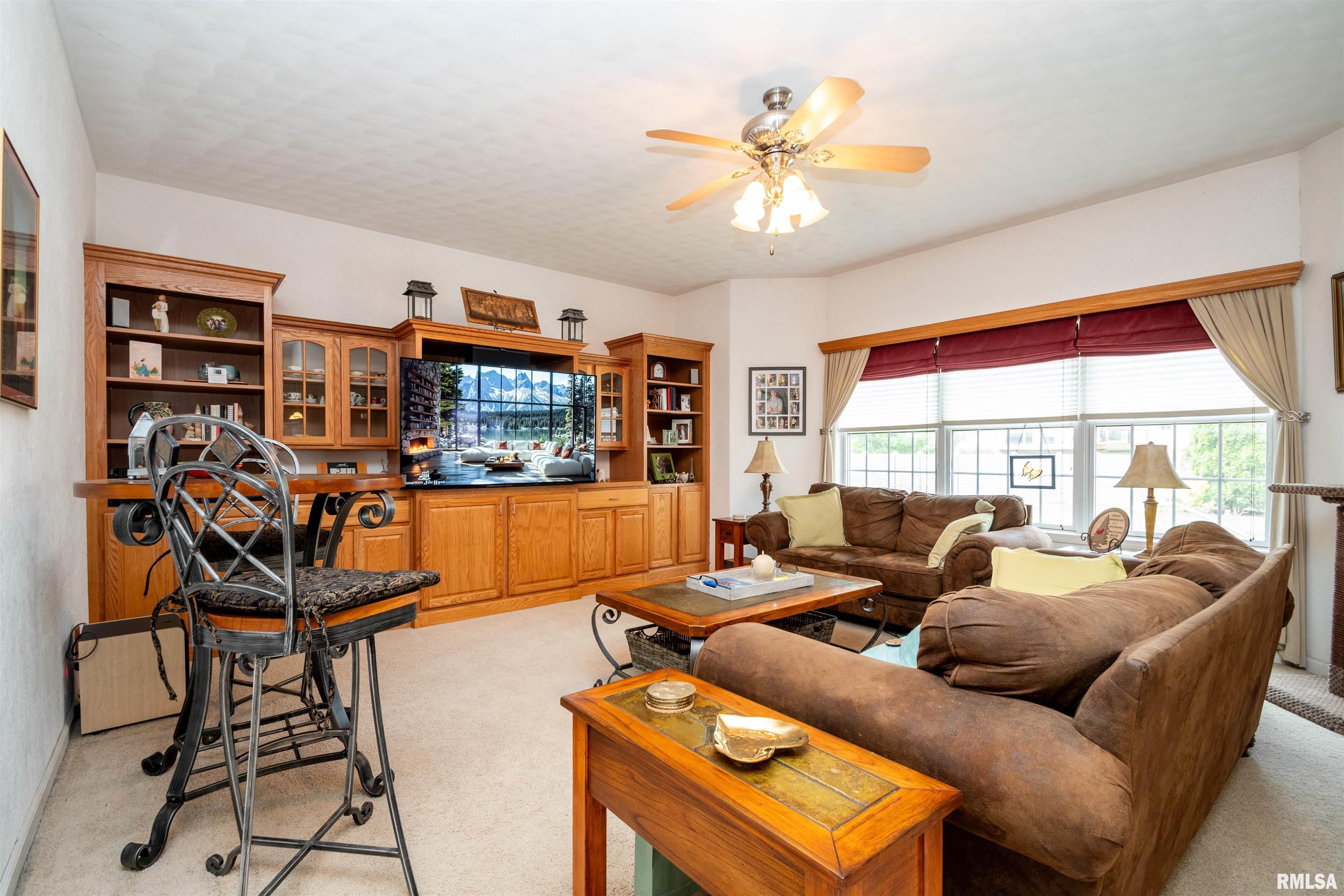 309 West Copperfield Drive Dunlap, IL 61525 - Photo 12 of 71