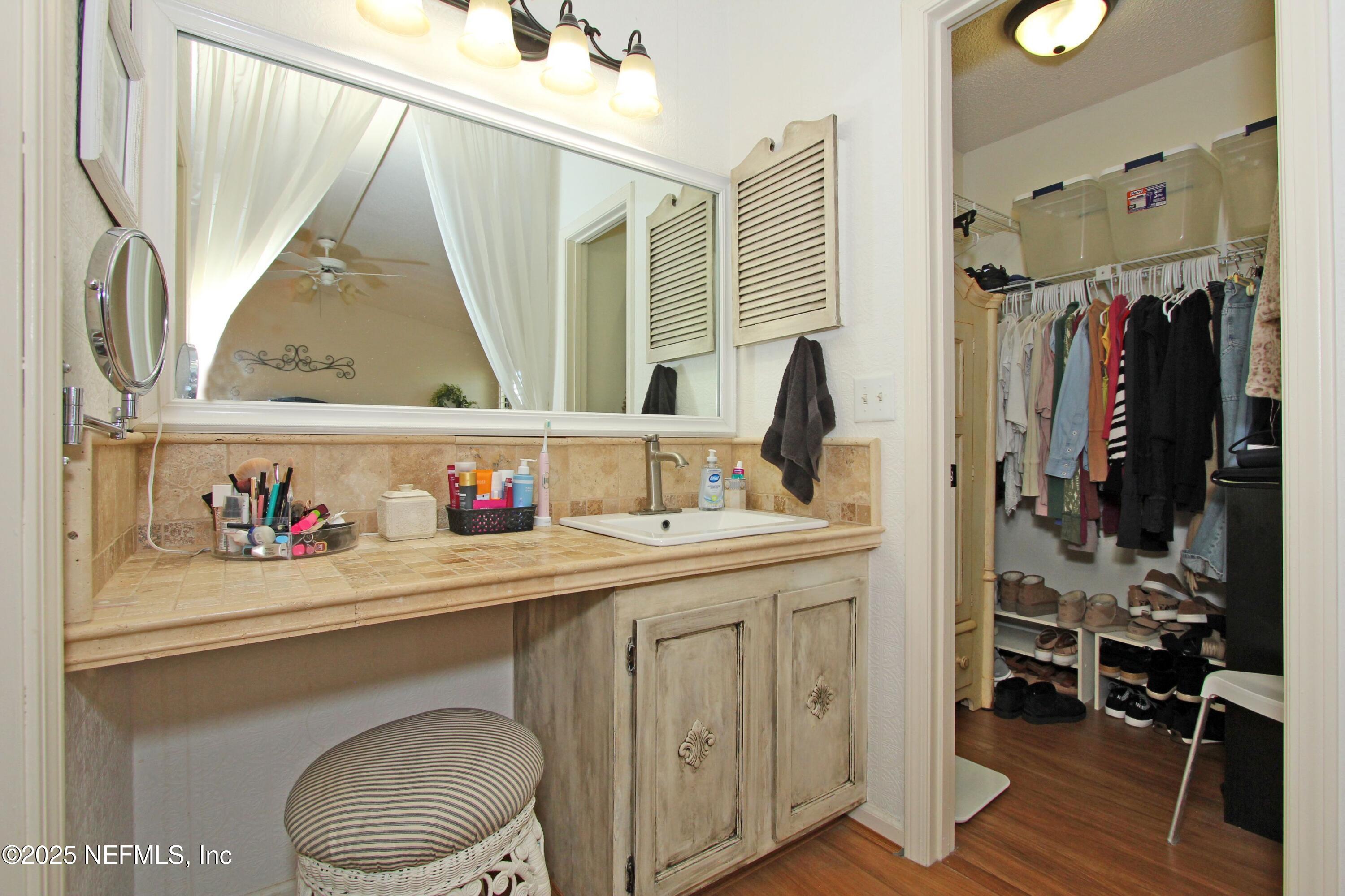 11023 Peppermill Lane Jacksonville, FL 32257 - Photo 25 of 35 bathroom 1 & closest