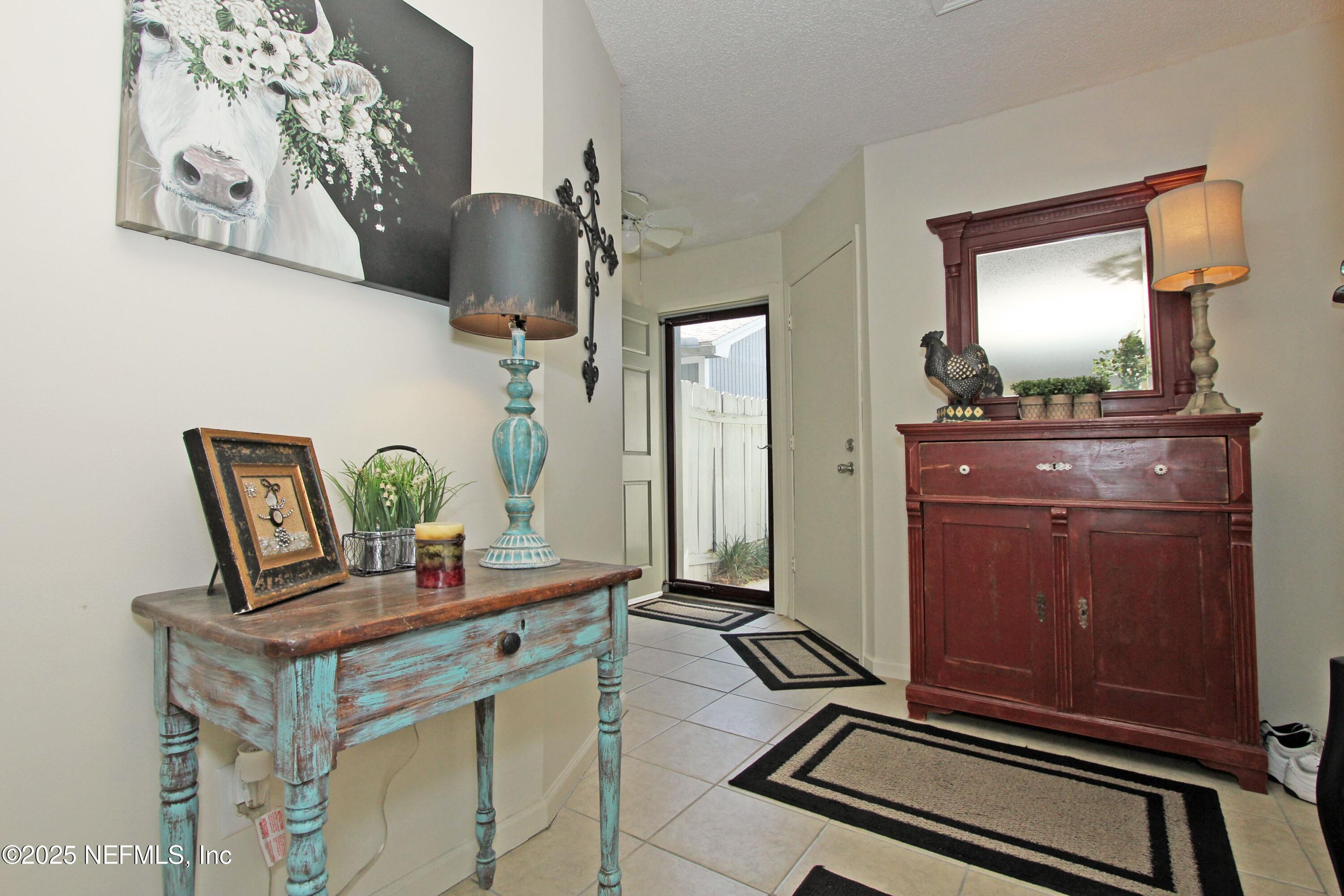 11023 Peppermill Lane Jacksonville, FL 32257 - Photo 5 of 35 foyer 2