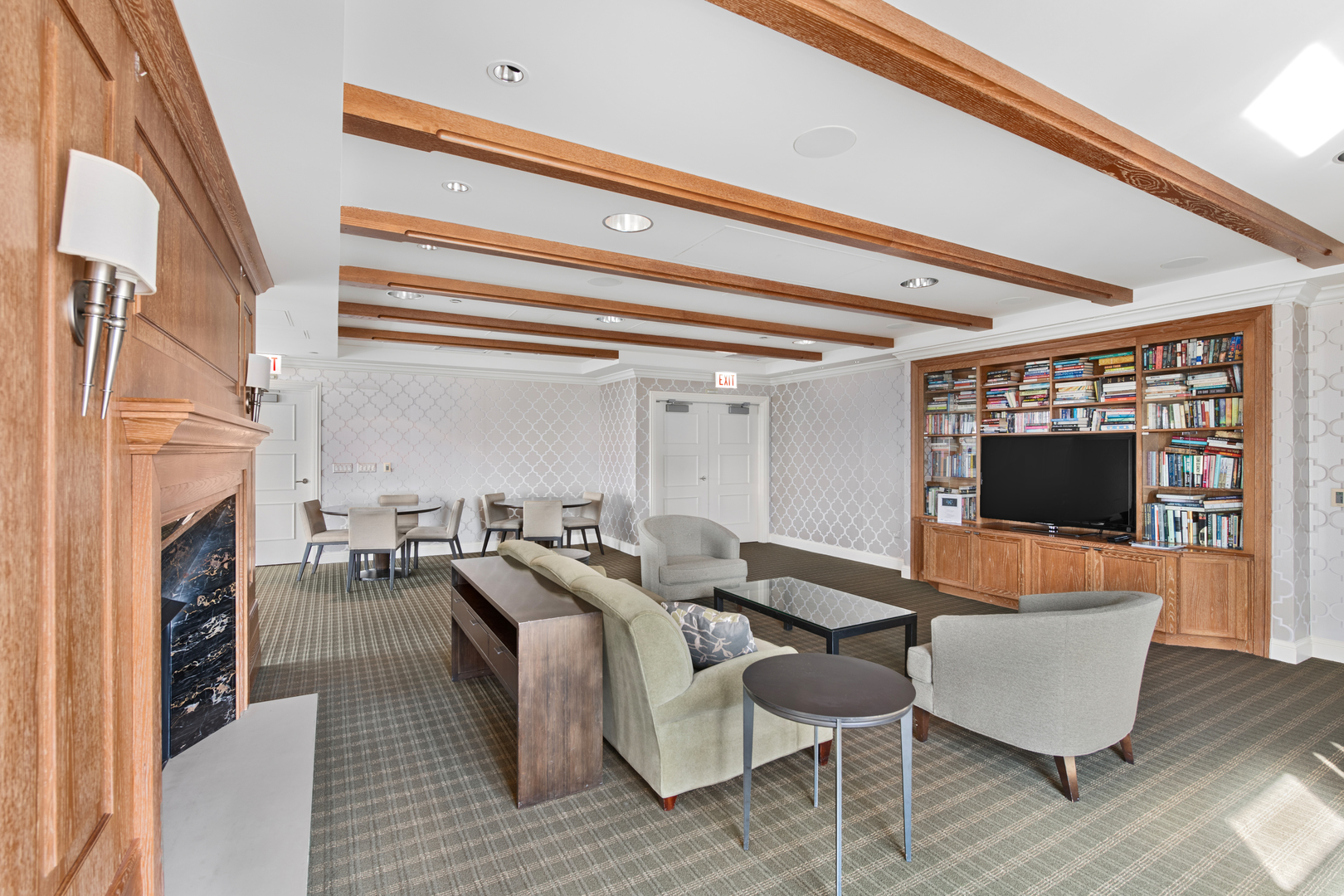 10 East Delaware Place, Unit 25B Chicago, IL 60611 - Photo 36 of 38