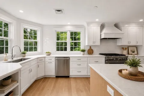 $1,879,000 | 66 Pleasant Street, Unit 2, Marblehead, MA 01945