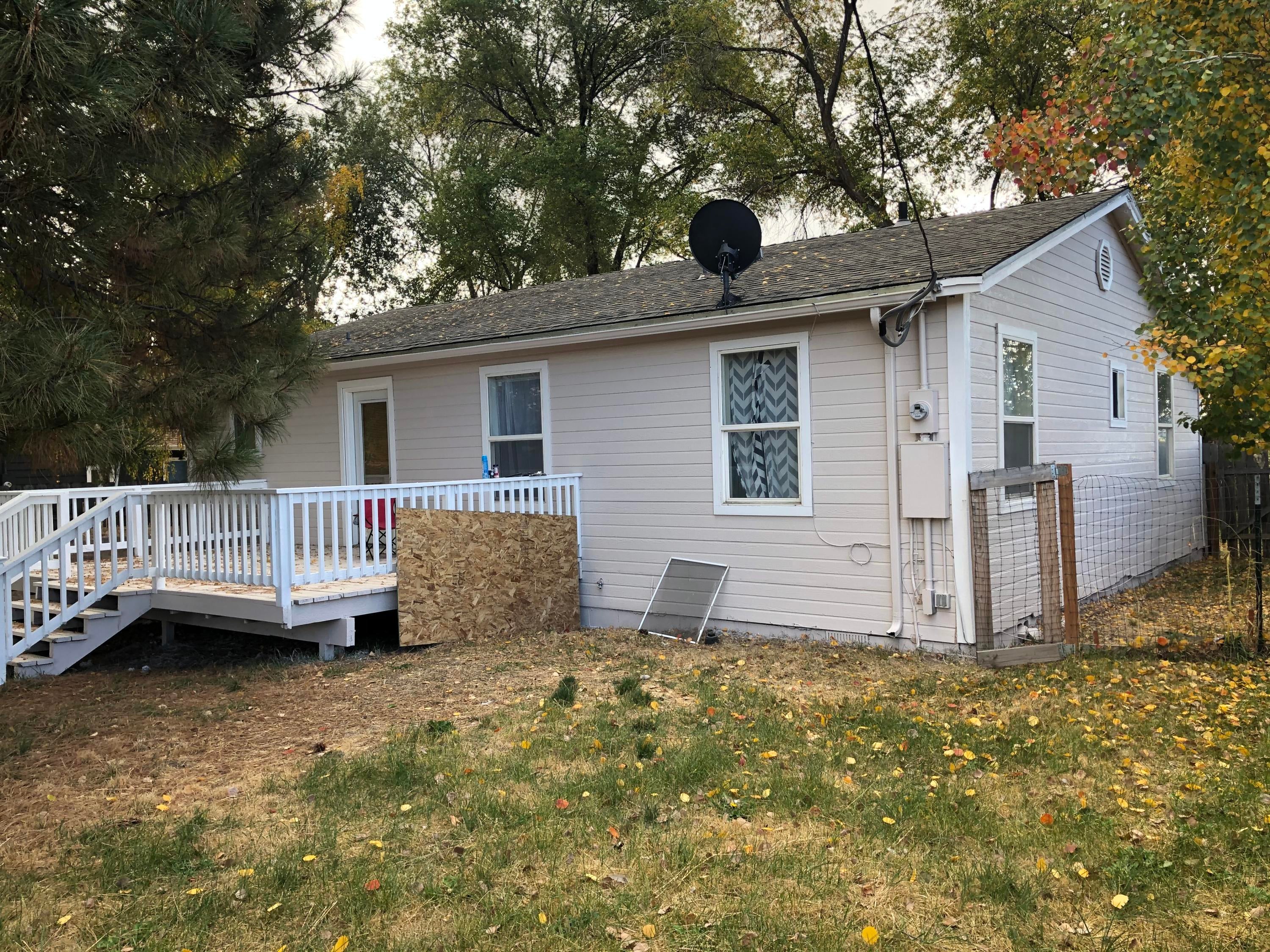 7225 Henley Road Klamath Falls, OR 97603 - Photo 2 of 38 IMG_2993 (1)