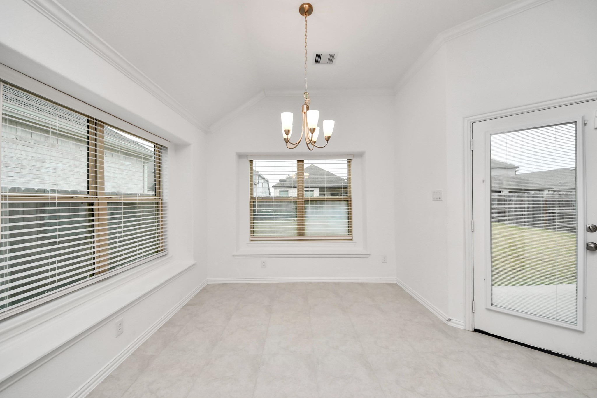 11918 Red Admiral Road Humble, TX 77346 - Photo 19 of 50 Dining Room