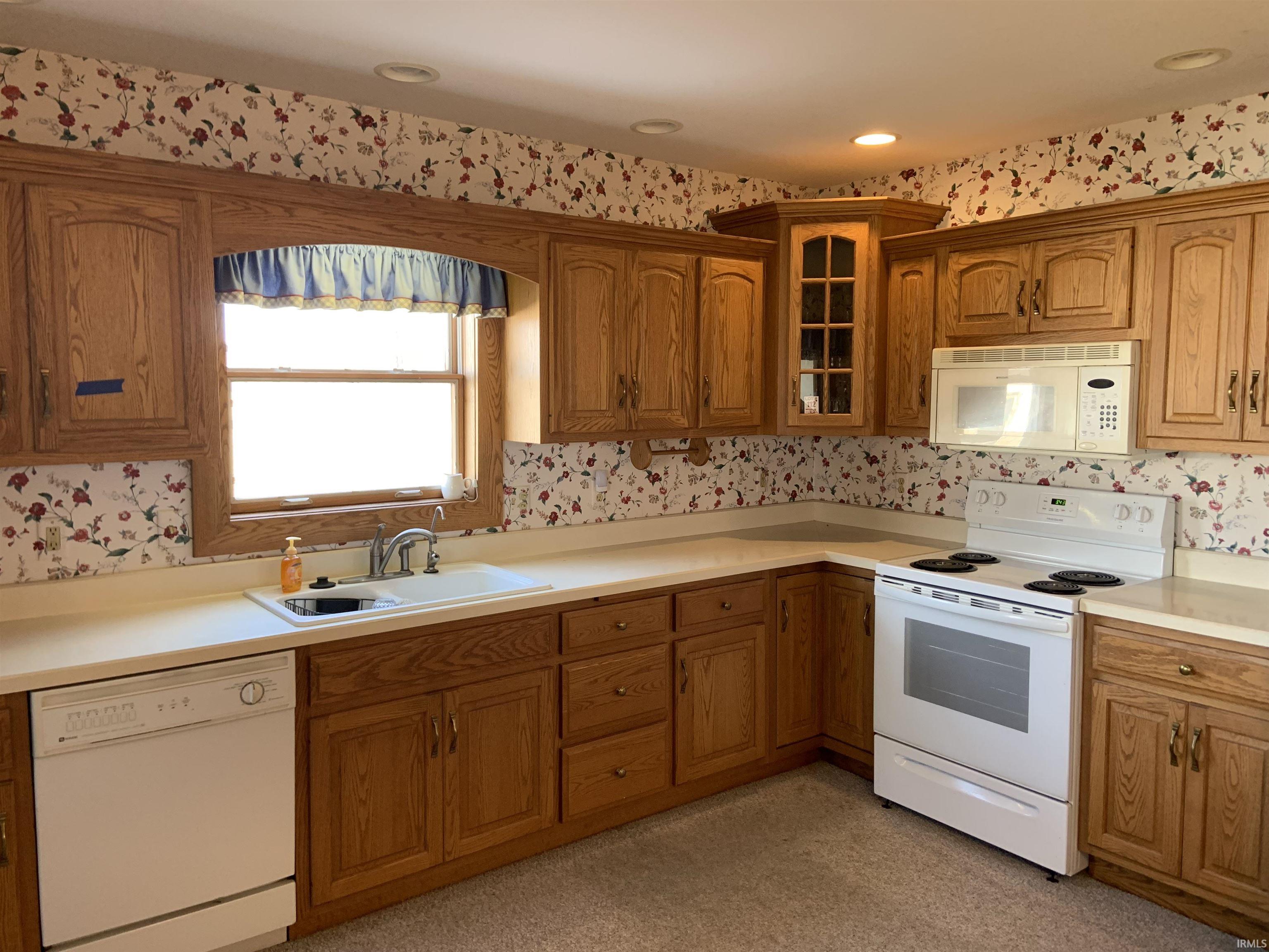 14115 Minnich Road Hoagland, IN 46745 - Photo 11 of 33 Gallery Image 11