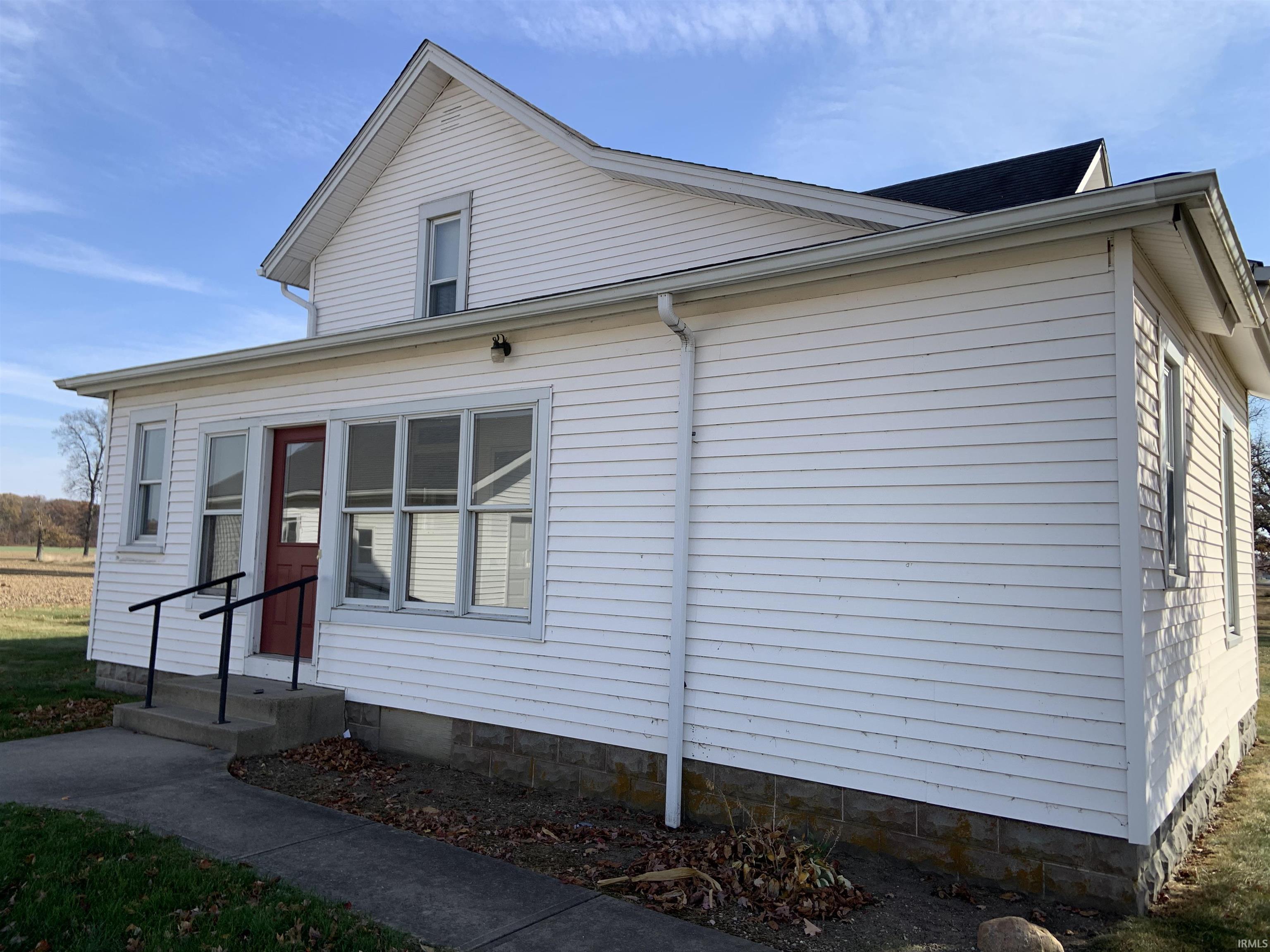 14115 Minnich Road Hoagland, IN 46745 - Photo 4 of 33 Gallery Image 4