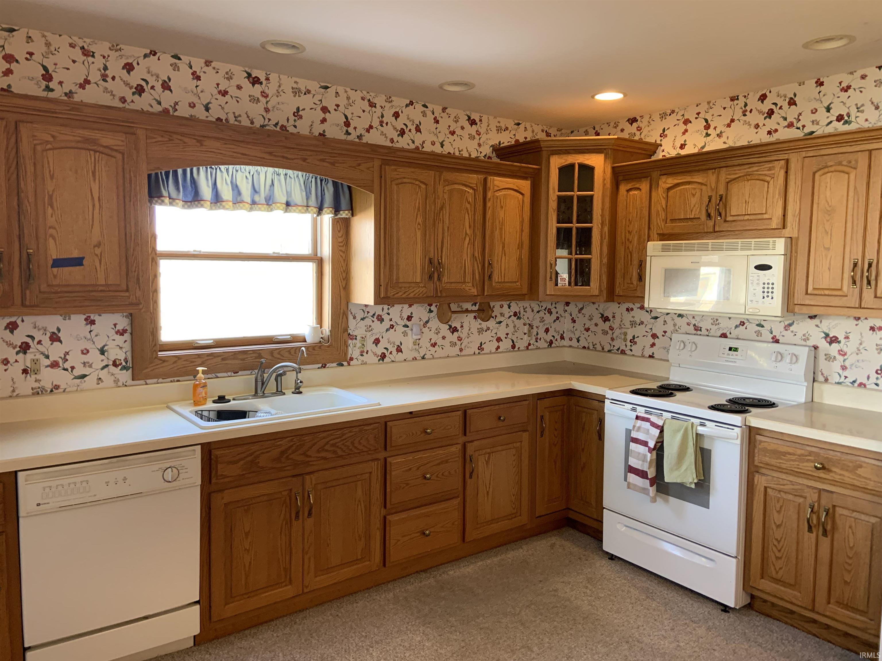 14115 Minnich Road Hoagland, IN 46745 - Photo 10 of 33 Gallery Image 10