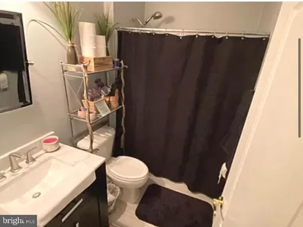 $1,600 | 12660 Heron Ridge Drive, Fairfax, VA 22030
