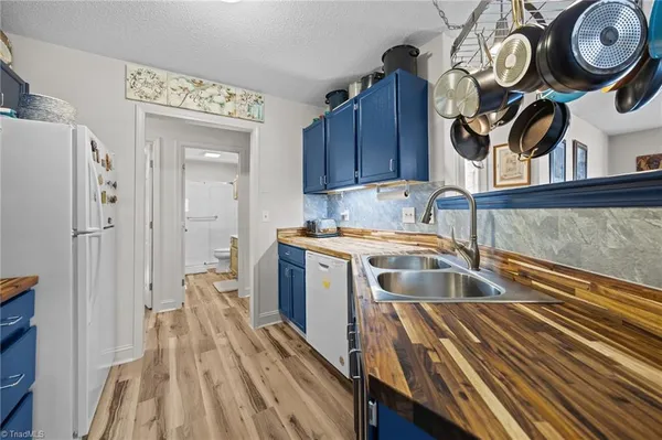 $329,900 | 220 Farmview Road, Madison, NC 27025