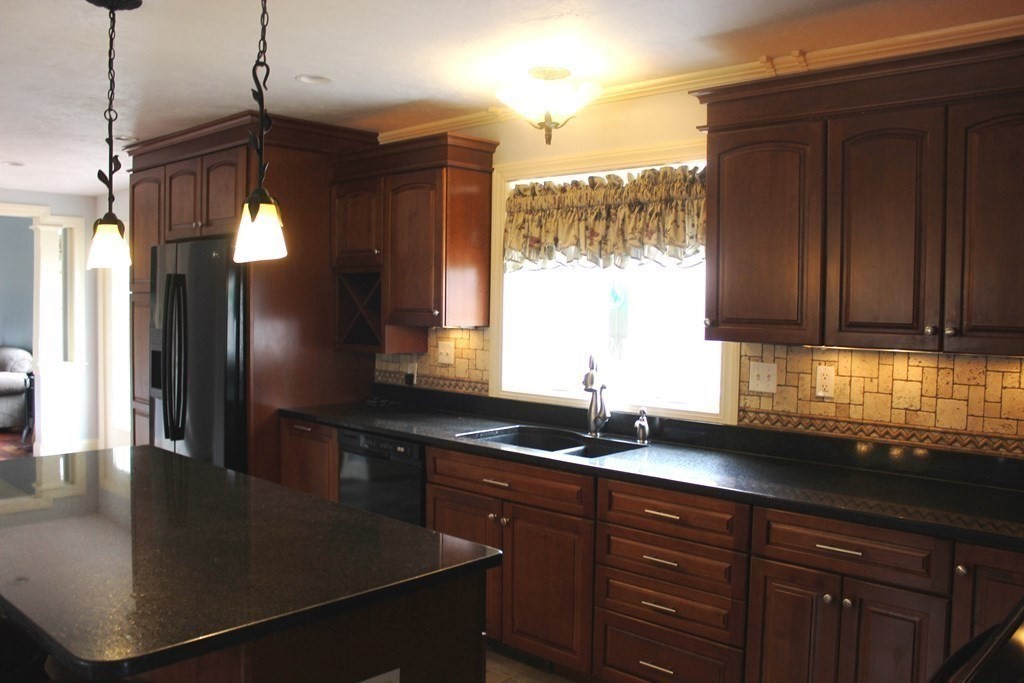 4 Howe Road Spencer, MA 01562 - Photo 12 of 37 Gallery Image 12