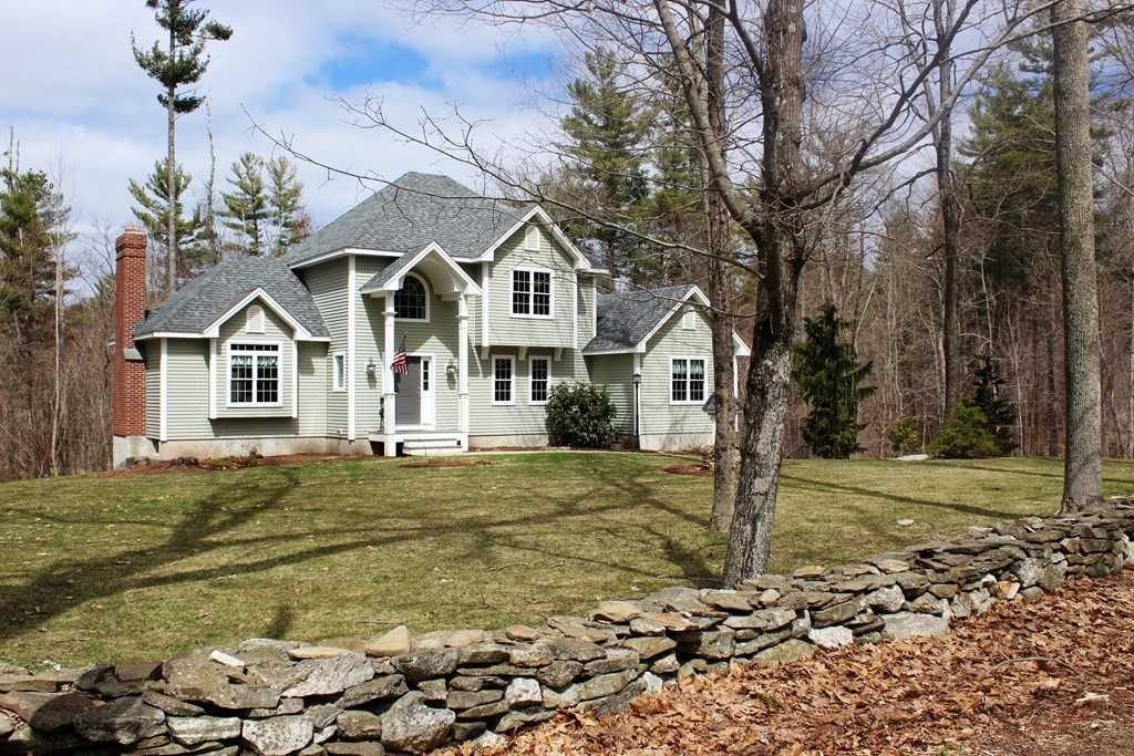 4 Howe Road Spencer, MA 01562 - Photo 2 of 37 Gallery Image 2