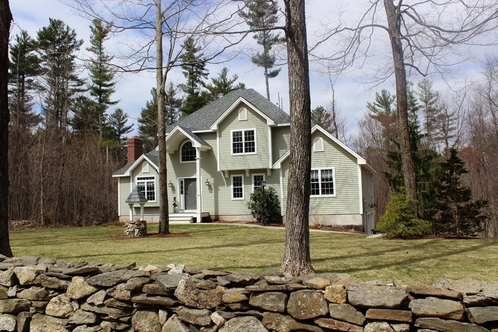 4 Howe Road Spencer, MA 01562 - Photo 3 of 37 Gallery Image 3