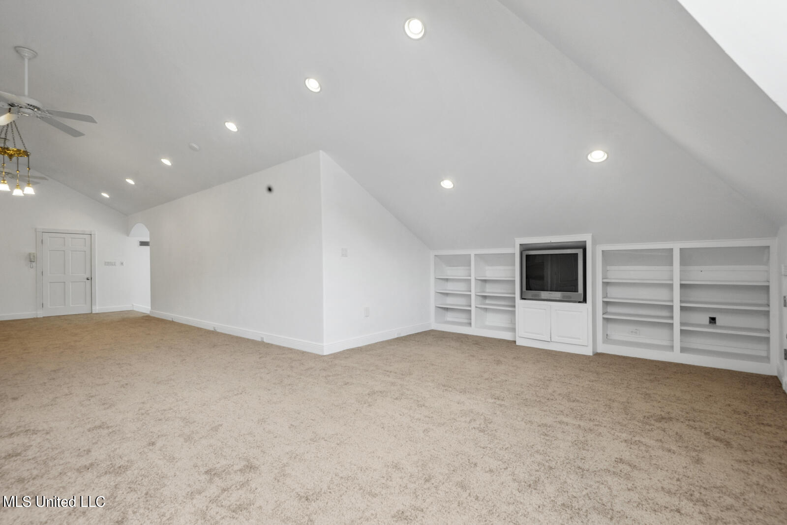 23441 Arcadia Farm Road Pass Christian, MS 39571 - Photo 38 of 90 arcadia upstairs game room2