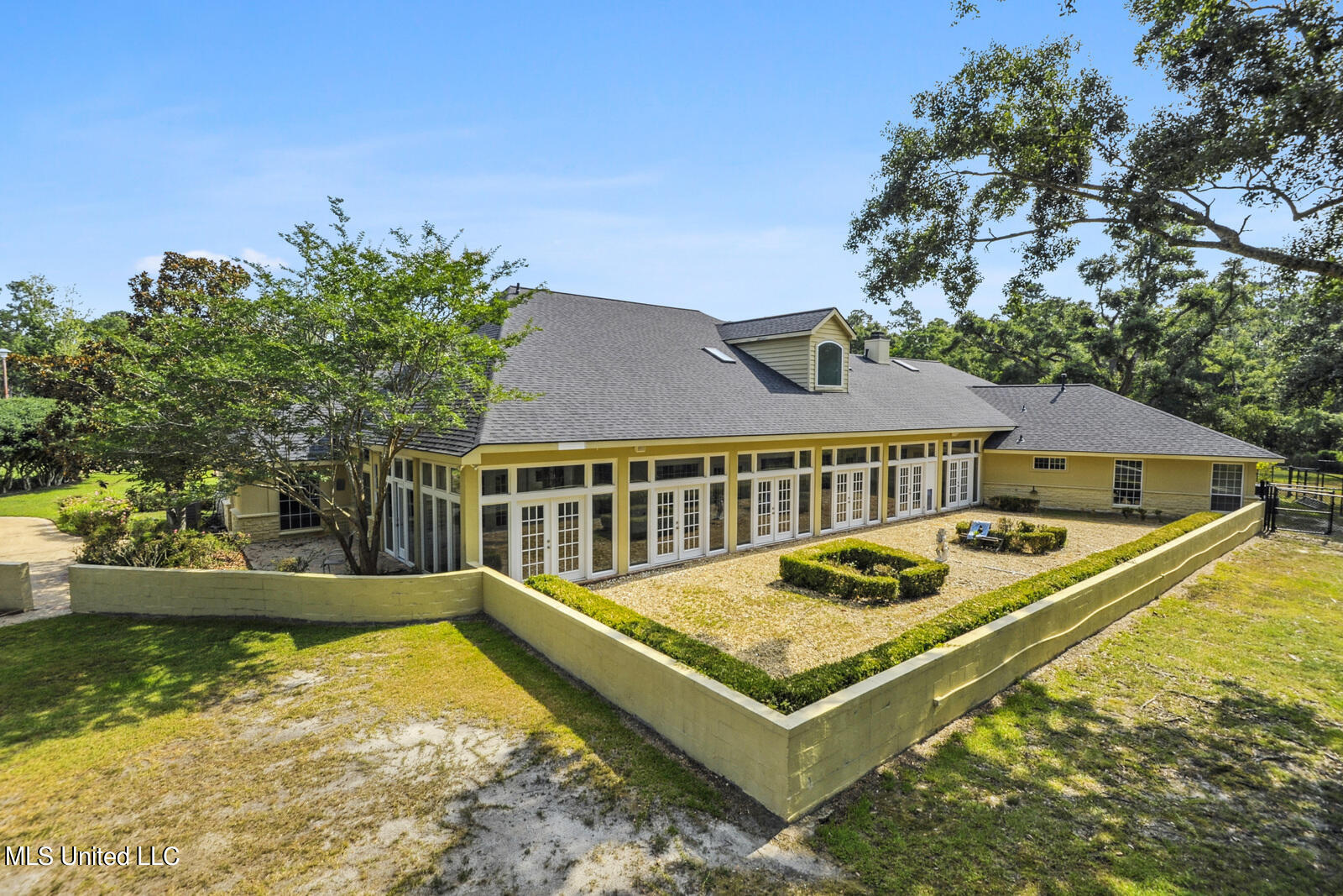 23441 Arcadia Farm Road Pass Christian, MS 39571 - Photo 43 of 90 arcadia rear gardens