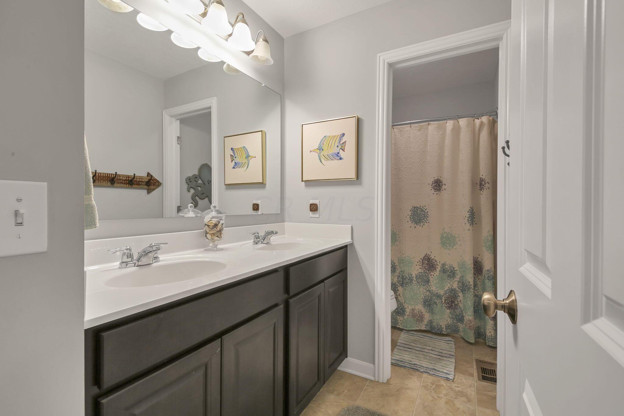 4938 Farview Road Columbus, OH 43231 - Photo 53 of 73 53-web-or-mls-5D9A2939
