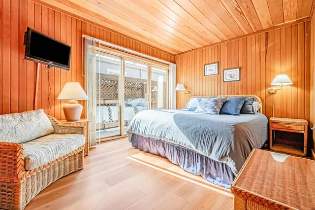 $4,995,000 | 547 Beach Drive, Aptos, CA 95003