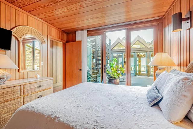 $4,995,000 | 547 Beach Drive, Aptos, CA 95003