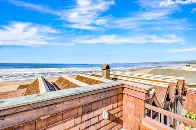 $4,995,000 | 547 Beach Drive, Aptos, CA 95003