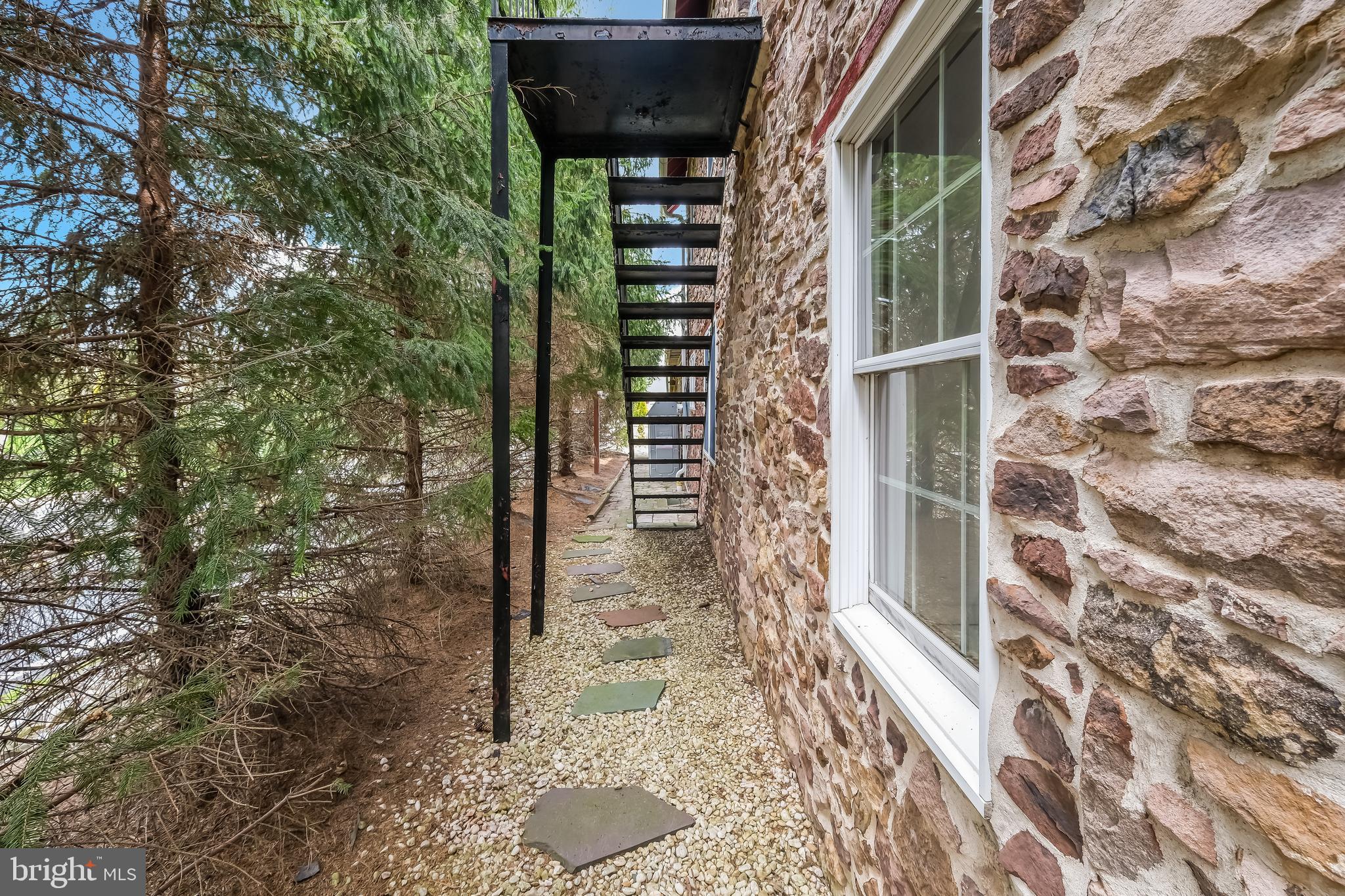 1618 North Wales Road Blue Bell, PA 19422 - Photo 14 of 62