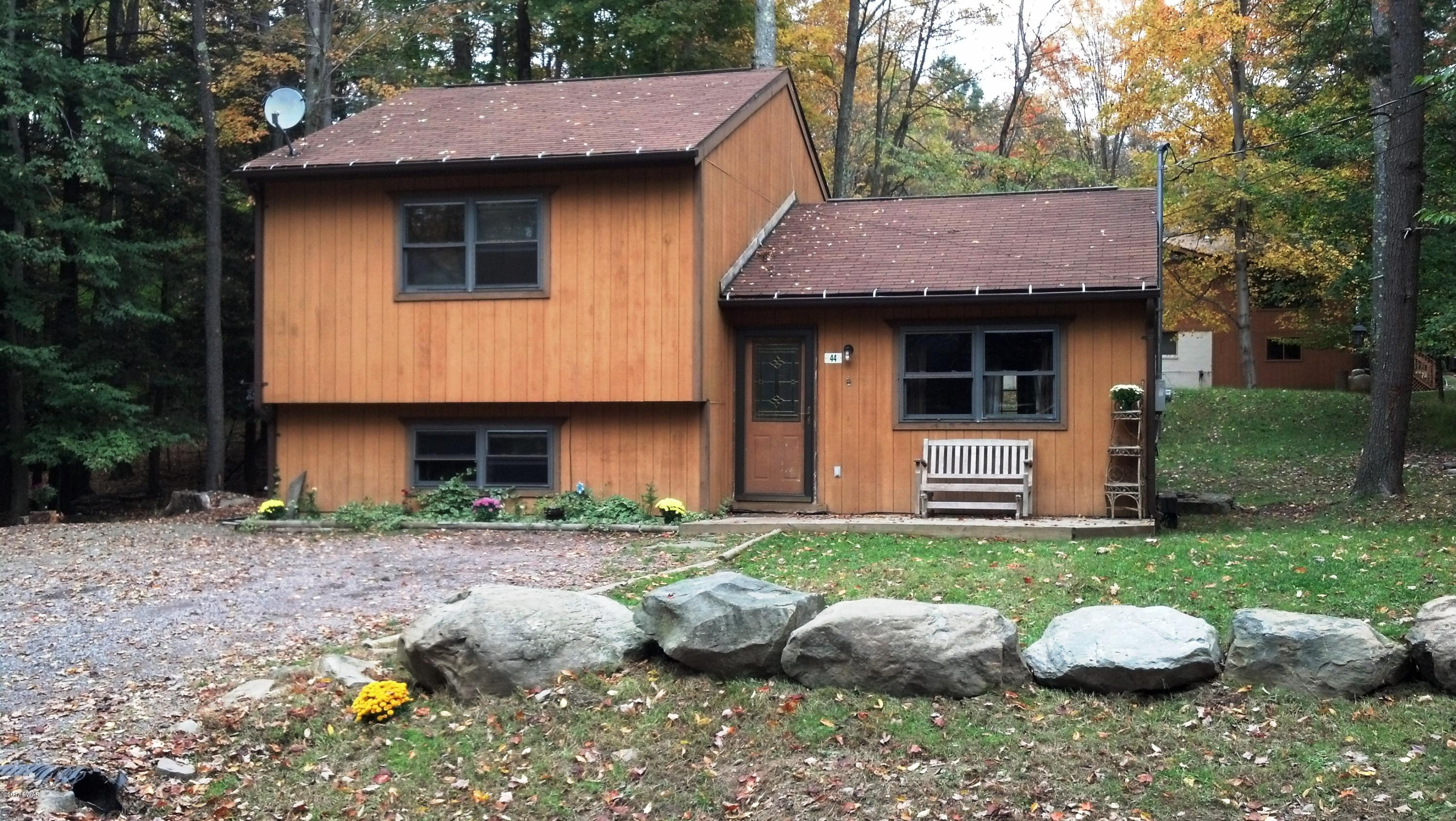 44 Hibernation Road Lake Ariel, PA 18436 - Photo 1 of 24 Exterior
