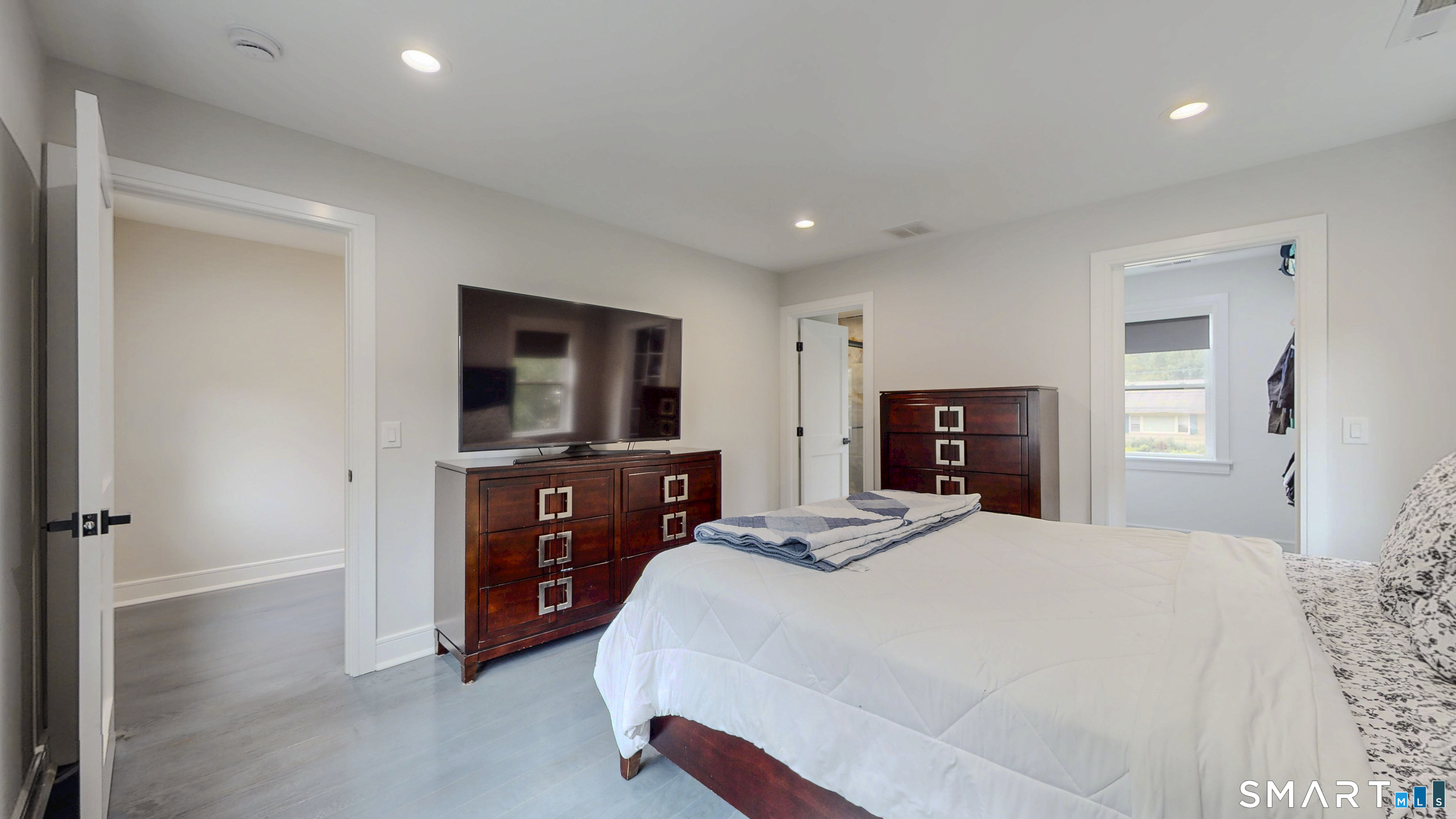 218 Wheelers Farm Road Milford, CT 06461 - Photo 15 of 40 Gallery Image 15